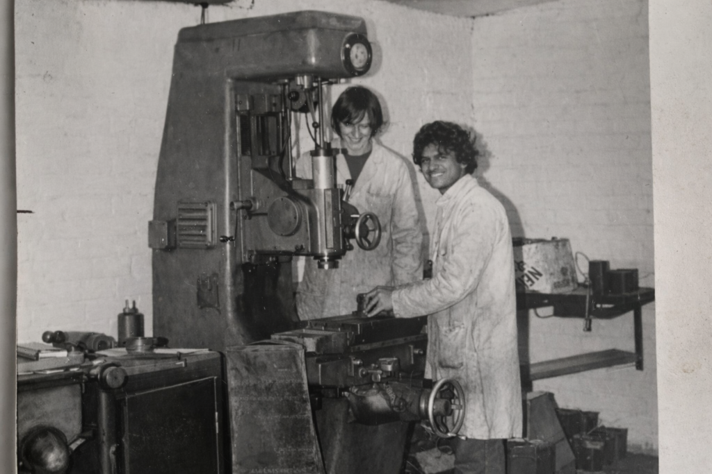 fhh-time-line-slide-new-img-7